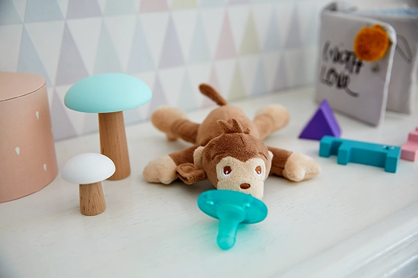 ملهية مع لعبة monkey