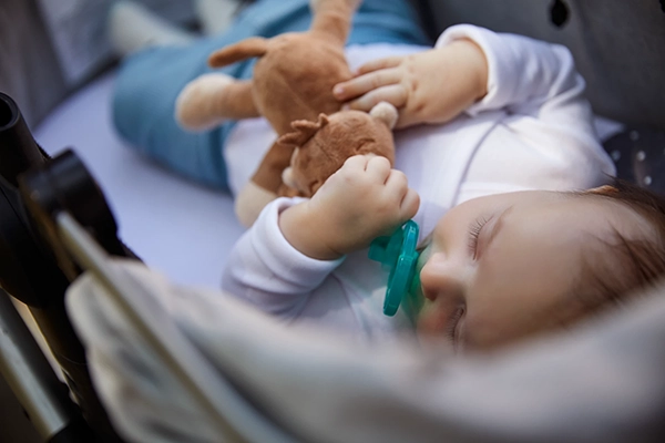 ملهية مع لعبة monkey