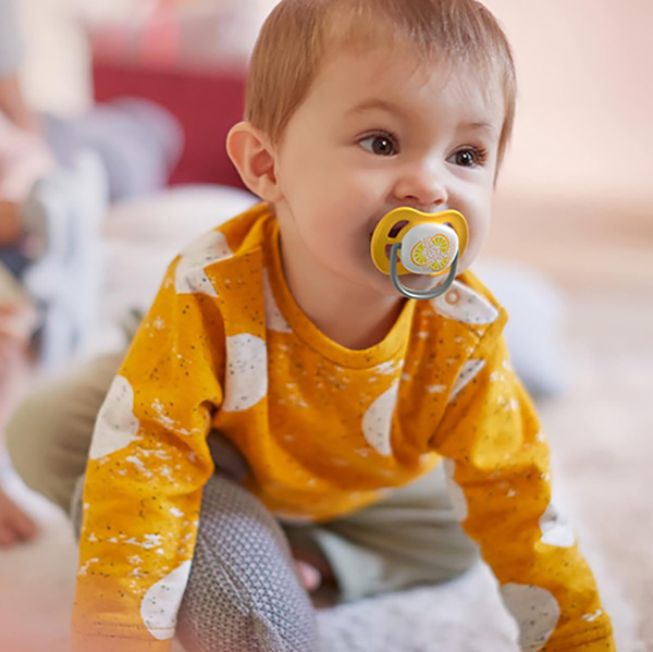 soother 6-18m lemon and orang